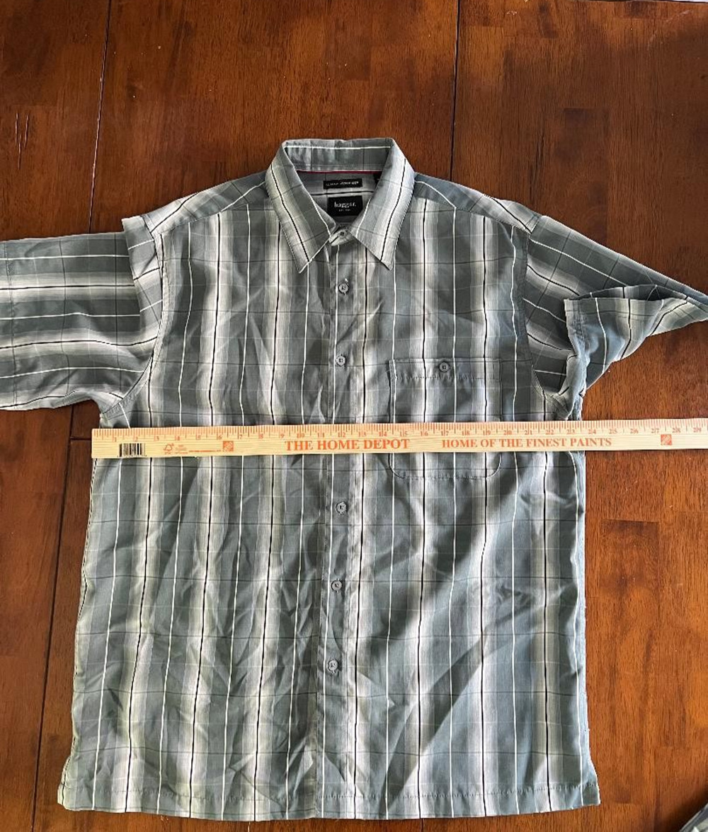 Mens Haggar Luxury Microfiber Short Sleeve Button Up Shirt, Size L